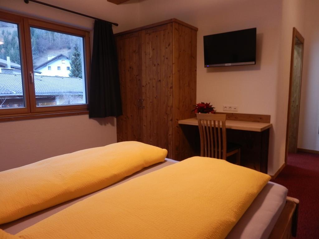 Apartament Haus Alpenflora Flirsch Zewnętrze zdjęcie